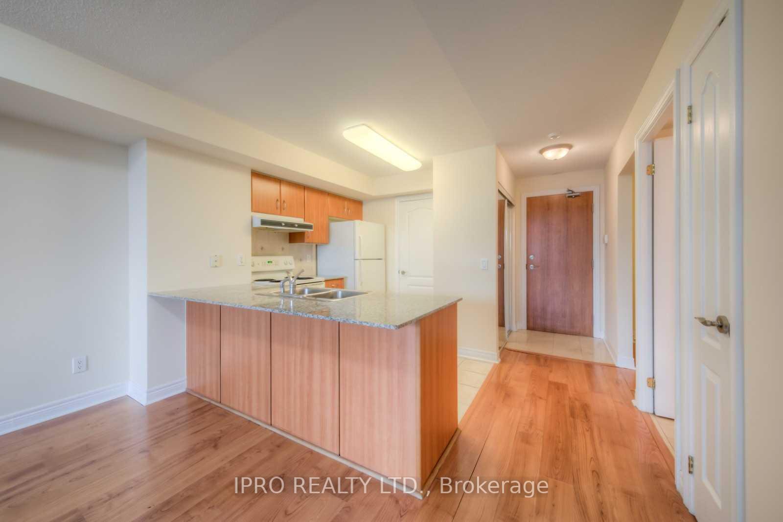 Photo 2 of Unit 508, 50 Disera Drive, Vaughan, Beverley Glen — HOMEH