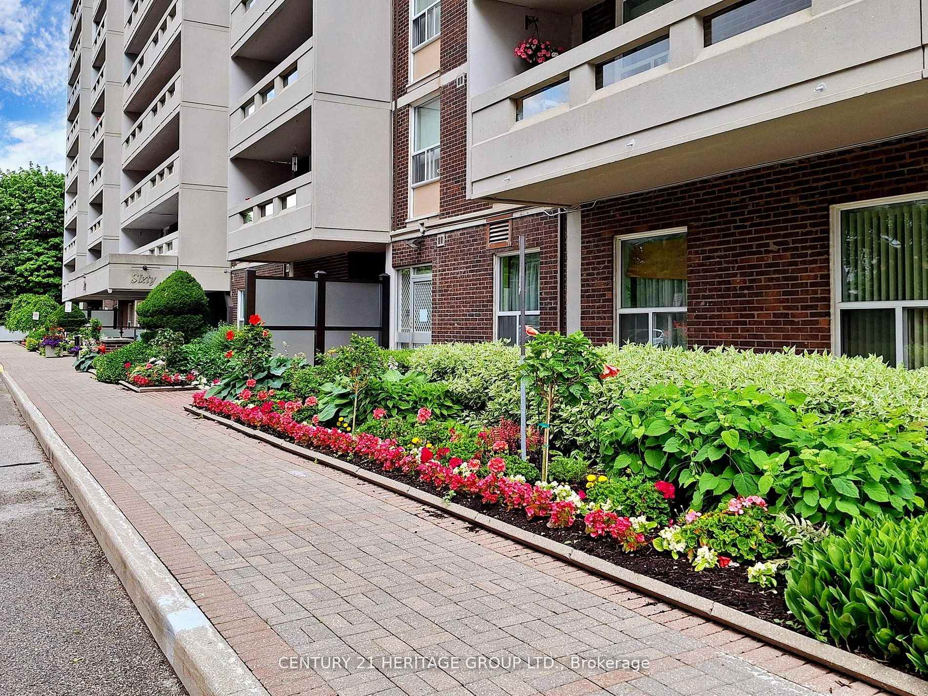 Photo 3 of Unit 406, 60 Inverlochy Boulevard, Markham, Royal Orchard — HOMEH