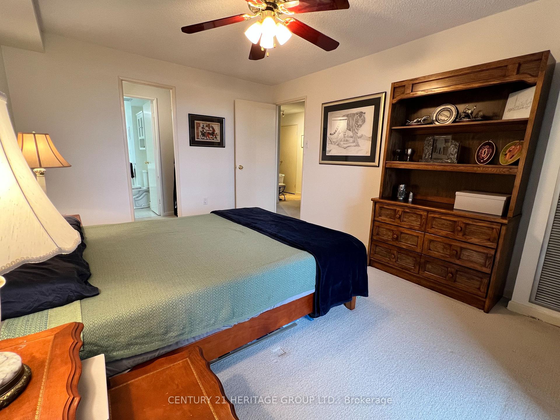 Photo 15 of Unit 406, 60 Inverlochy Boulevard, Markham, Royal Orchard — HOMEH