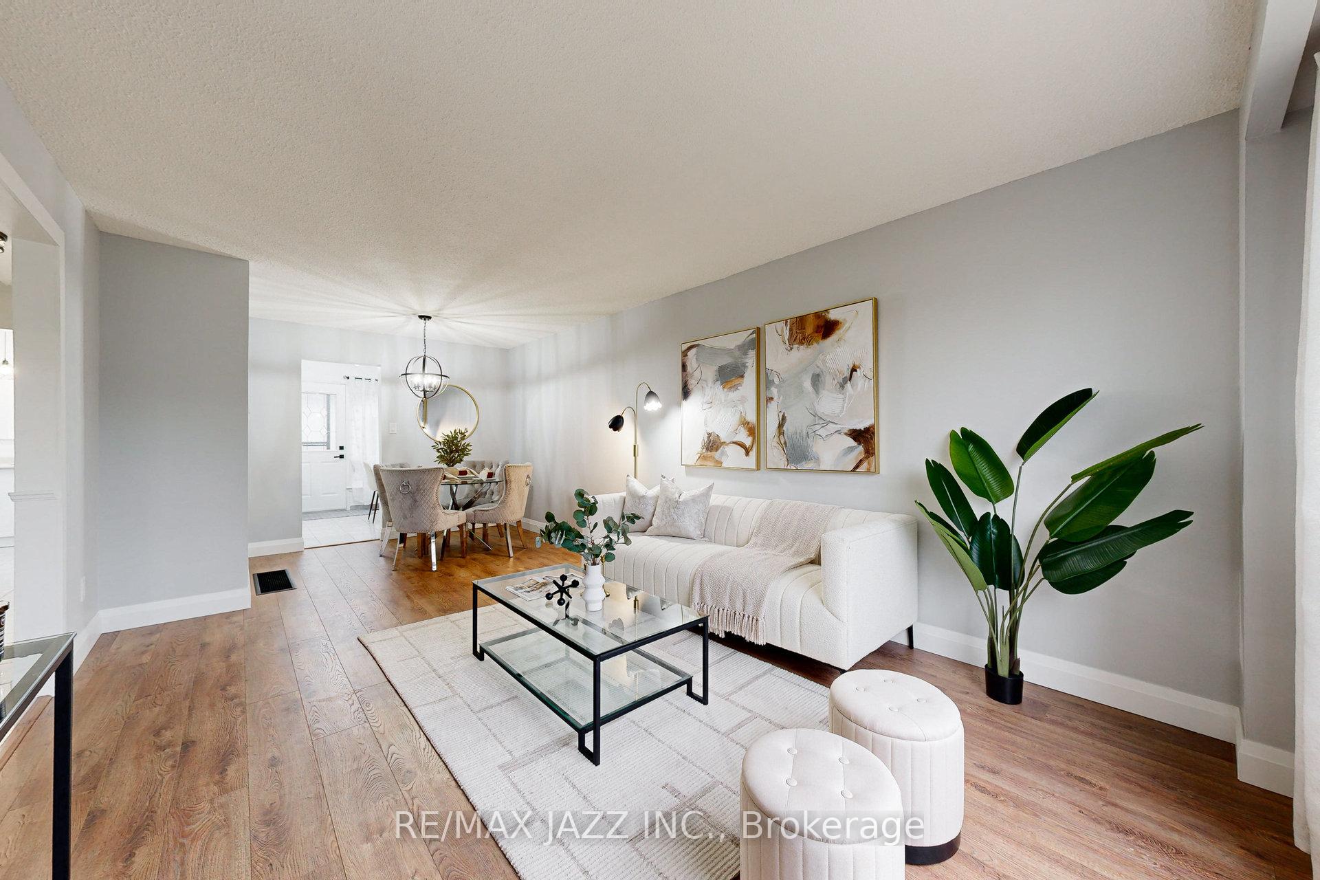 Photo 7 of 7 Groves Lane, Ajax, South East — HOMEH