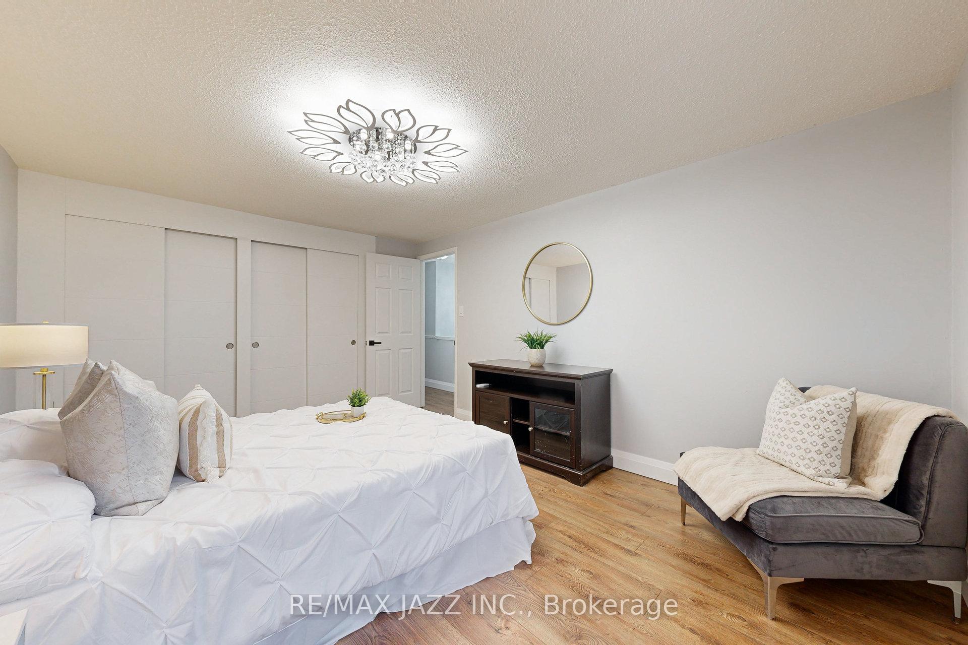 Photo 22 of 7 Groves Lane, Ajax, South East — HOMEH