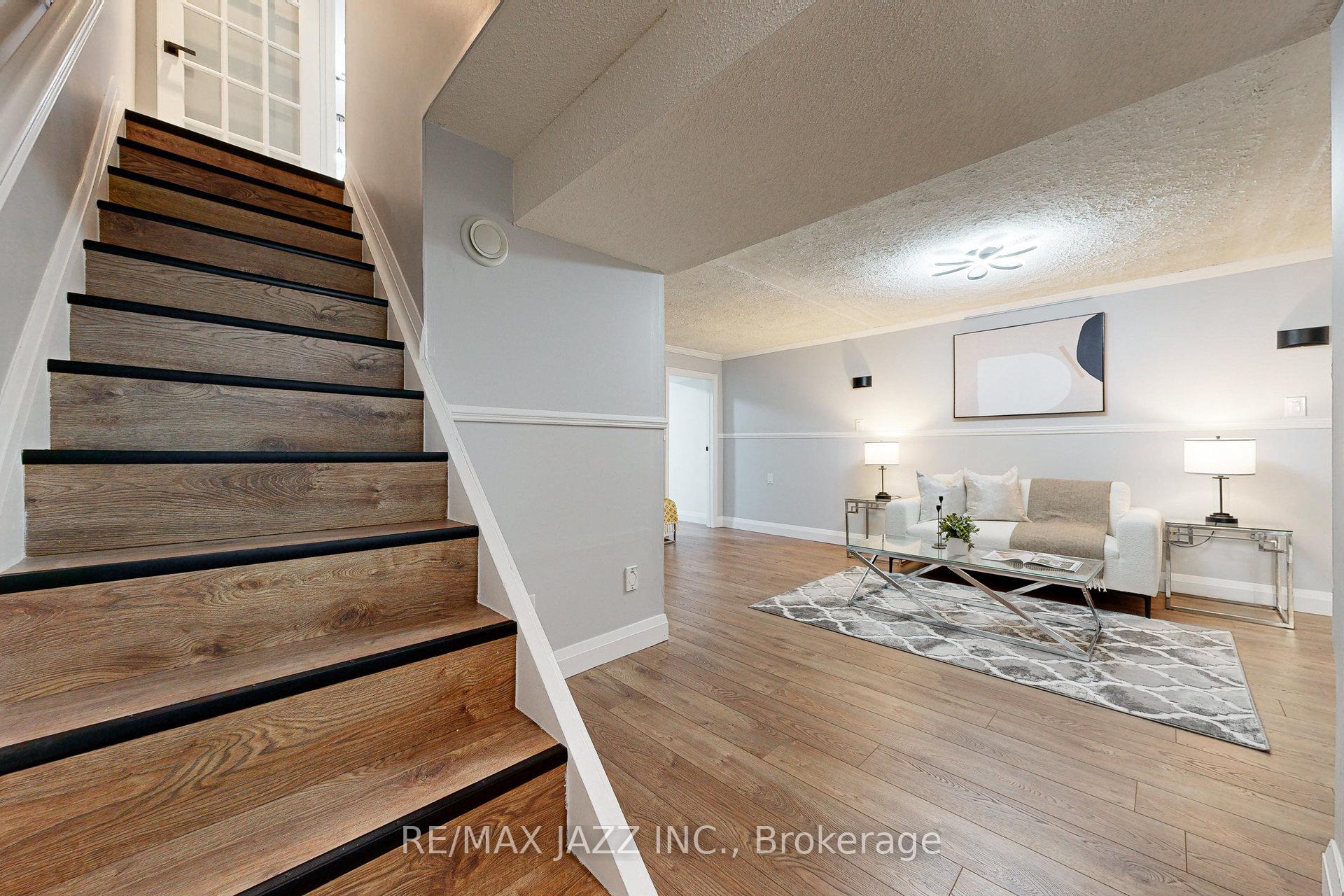 Photo 27 of 7 Groves Lane, Ajax, South East — HOMEH