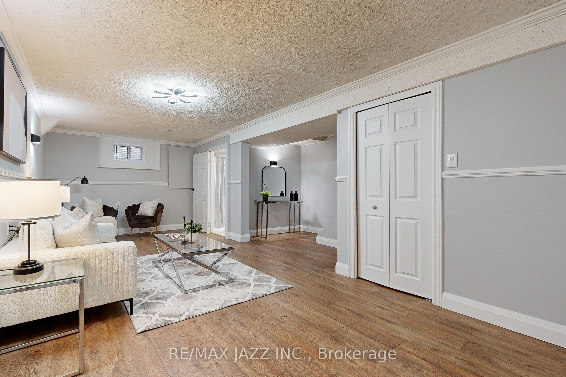 Photo 30 of 7 Groves Lane, Ajax, South East — HOMEH