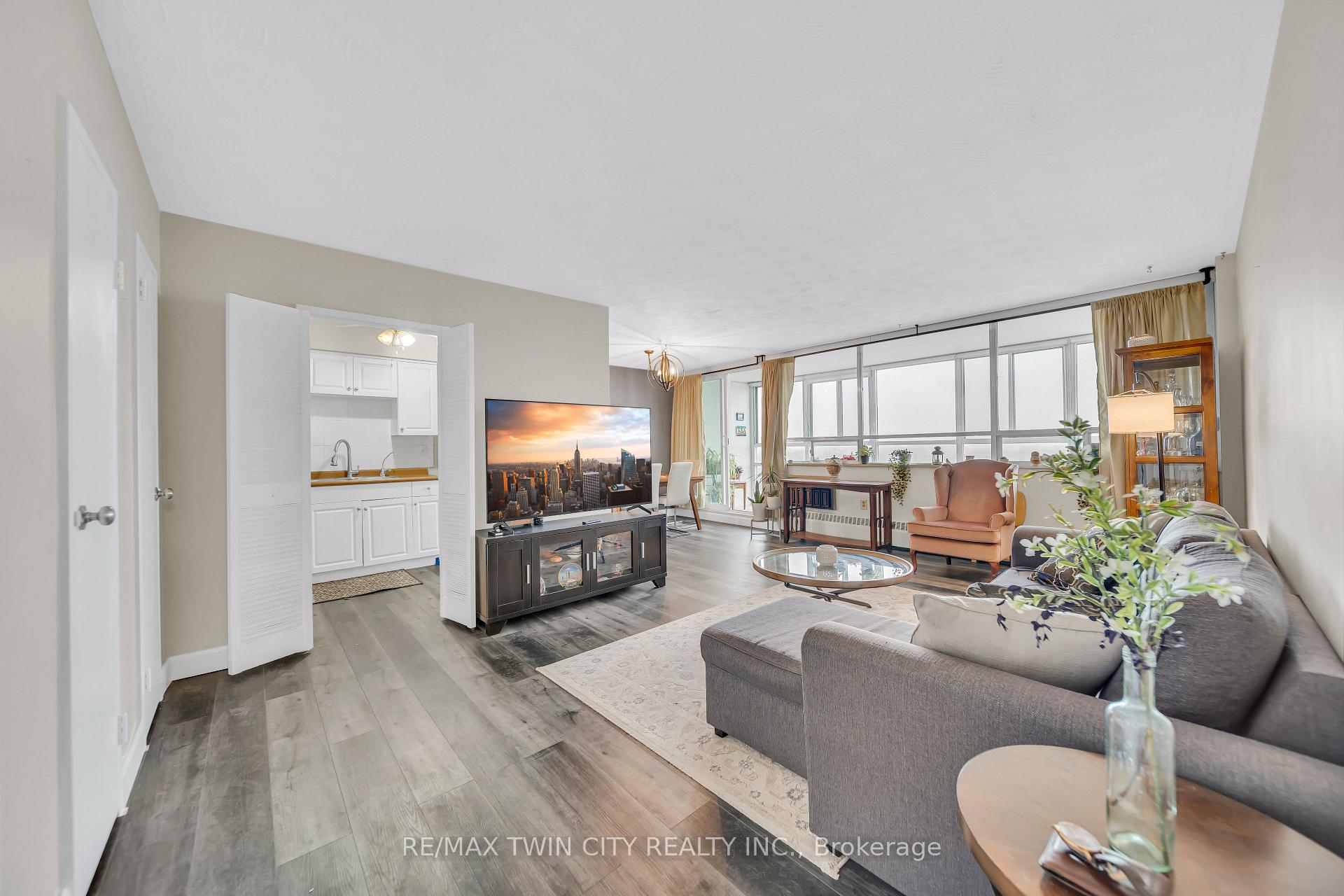 Photo 8 of Unit 701, 24 Midland Drive, Kitchener — HOMEH