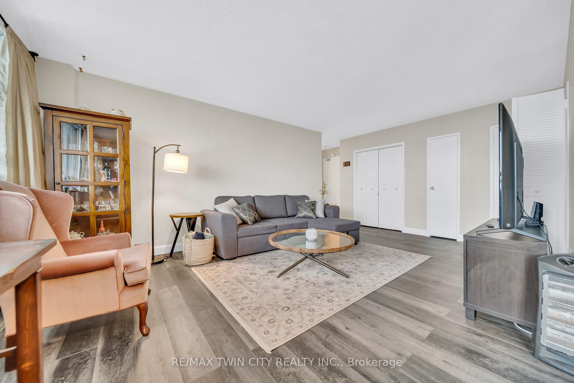 Photo 10 of Unit 701, 24 Midland Drive, Kitchener — HOMEH
