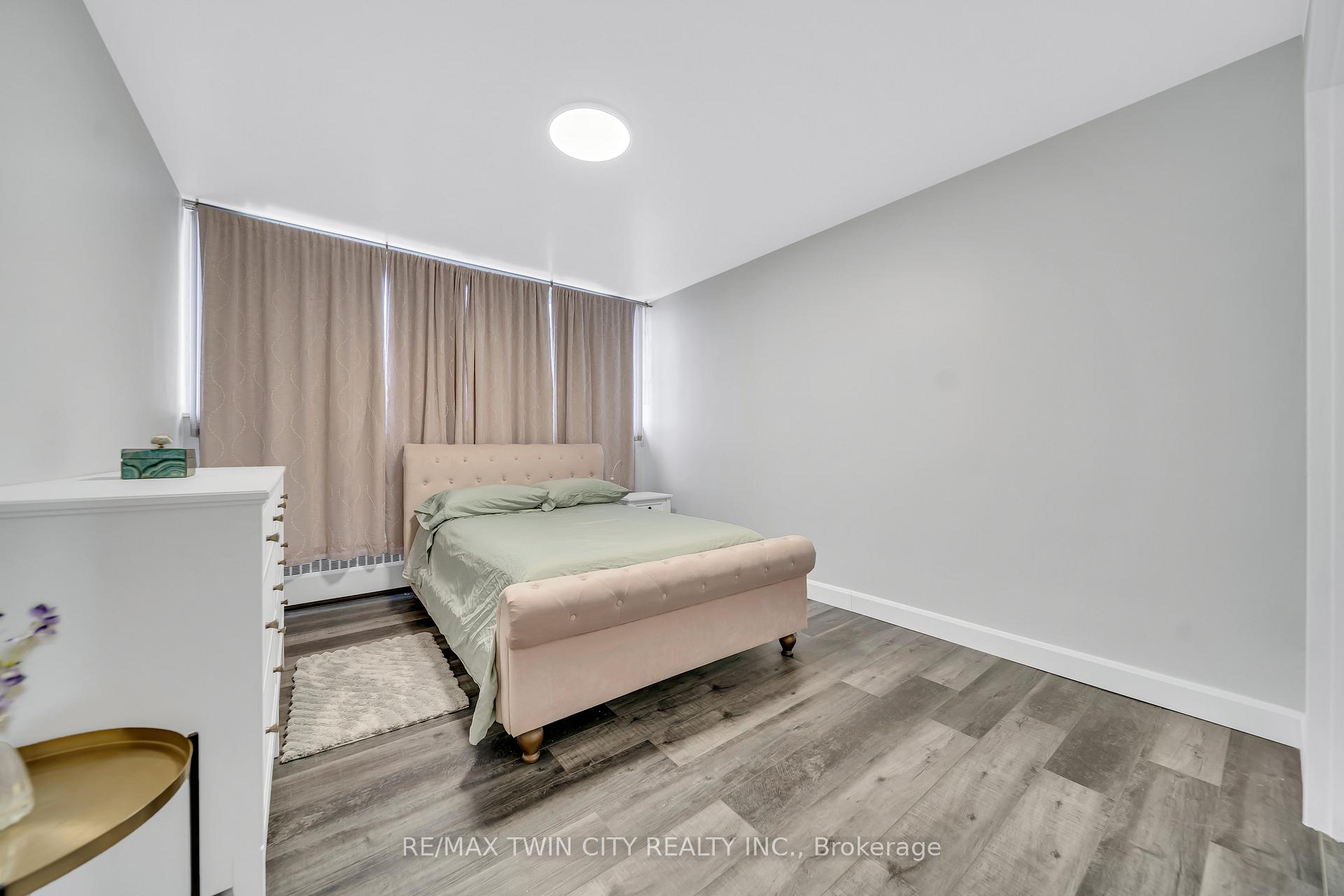 Photo 18 of Unit 701, 24 Midland Drive, Kitchener — HOMEH