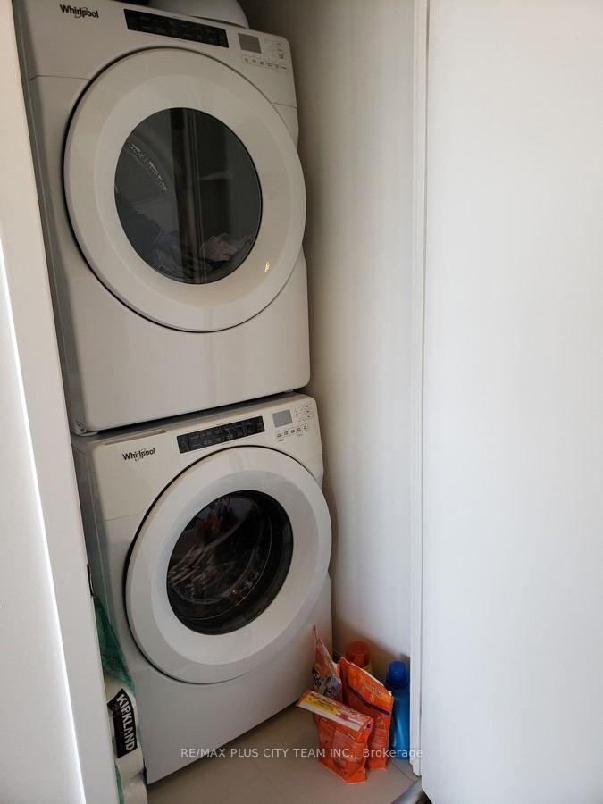 Photo 7 of Unit 810, 15 Baseball Place, Toronto, South Riverdale — HOMEH