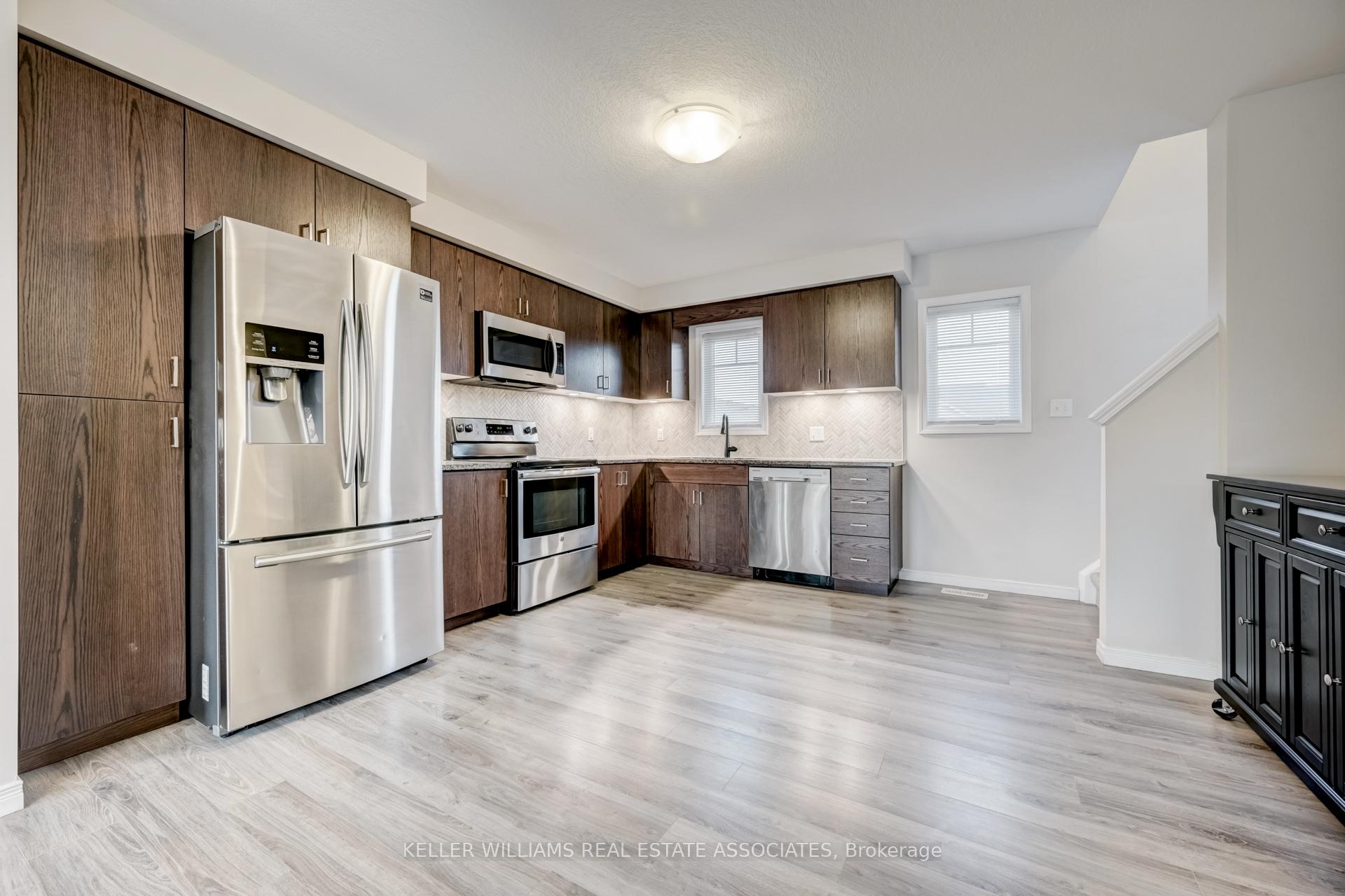 Photo 9 of 67 Eliza Avenue, Kitchener, Larentian West — HOMEH