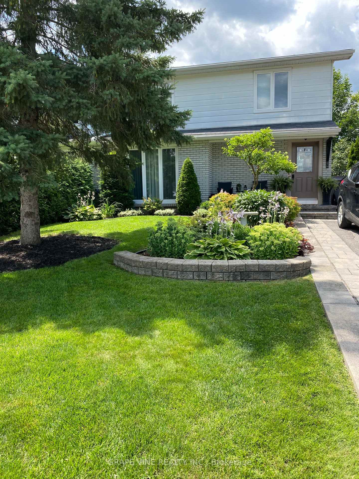 Photo 2 of 58 Charkay Street, Ottawa, Borden Farm/Stewart Farm/Carleton Heights/Parkwood Hills — HOMEH