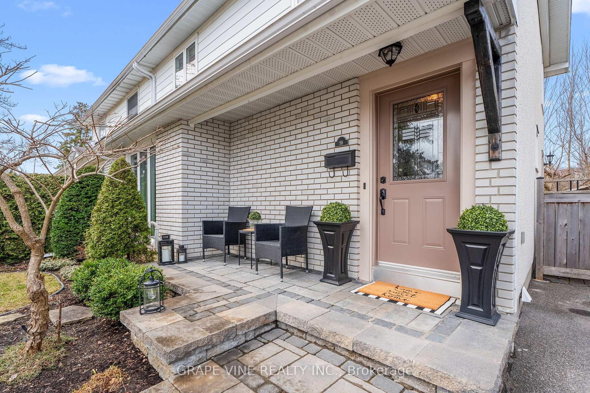 Photo 4 of 58 Charkay Street, Ottawa, Borden Farm/Stewart Farm/Carleton Heights/Parkwood Hills — HOMEH