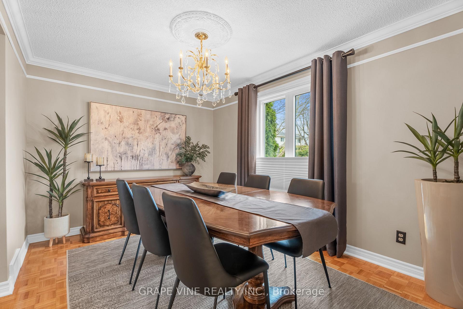 Photo 8 of 58 Charkay Street, Ottawa, Borden Farm/Stewart Farm/Carleton Heights/Parkwood Hills — HOMEH
