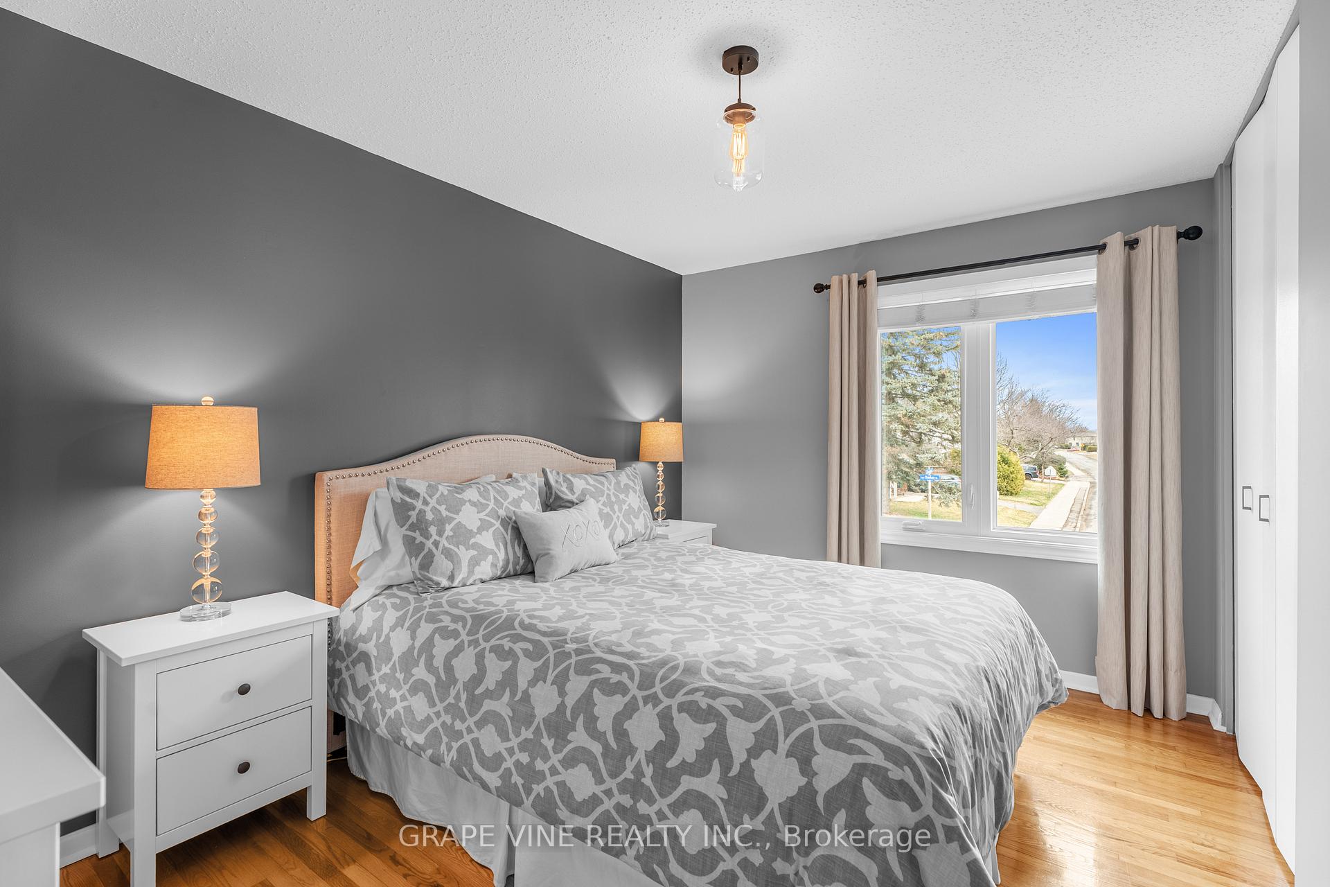Photo 23 of 58 Charkay Street, Ottawa, Borden Farm/Stewart Farm/Carleton Heights/Parkwood Hills — HOMEH