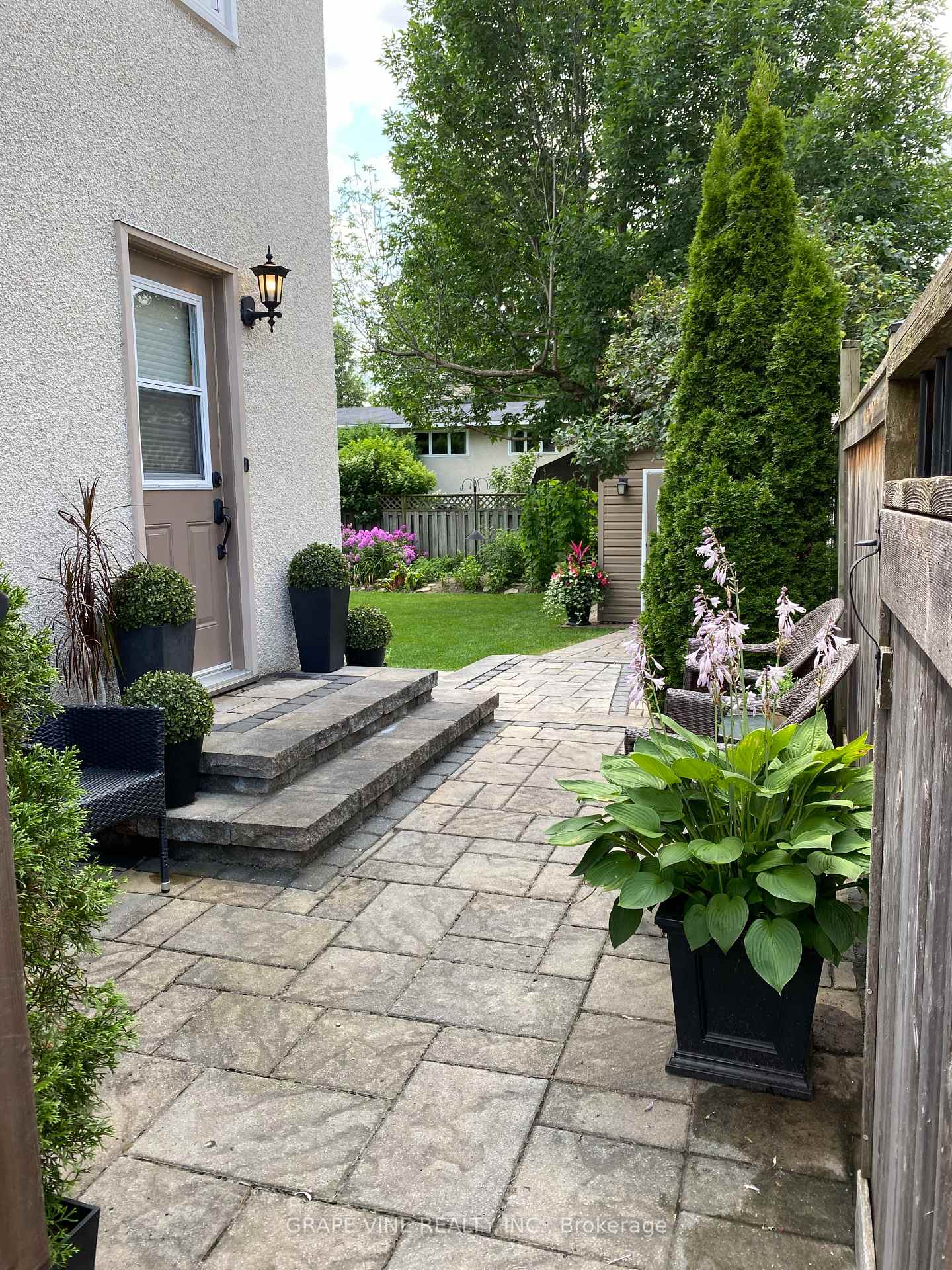 Photo 36 of 58 Charkay Street, Ottawa, Borden Farm/Stewart Farm/Carleton Heights/Parkwood Hills — HOMEH