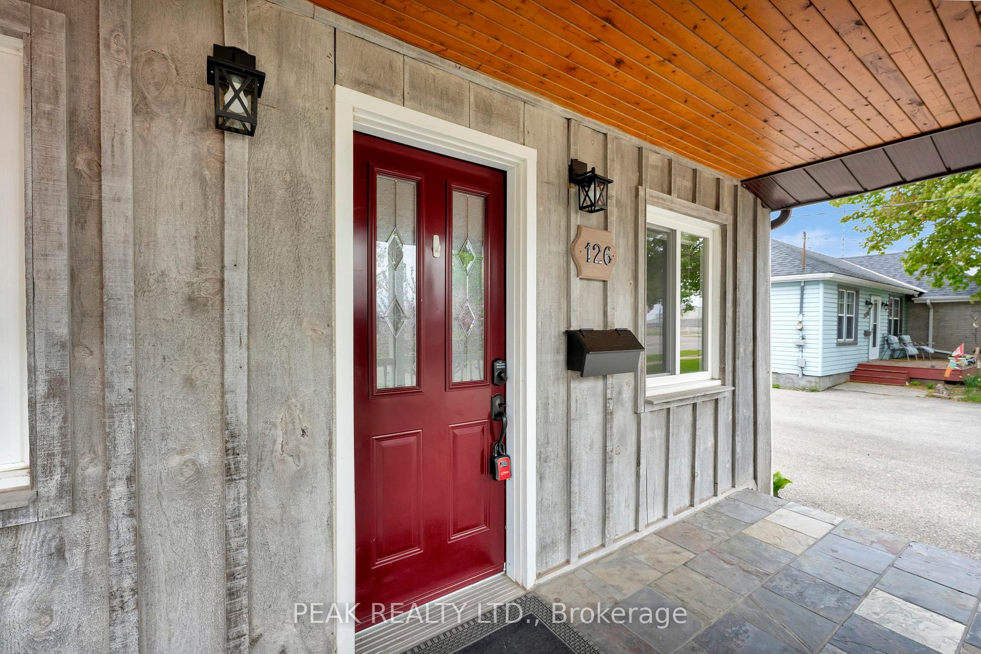 Photo 9 of 126 Silver Street, Brant, Paris — HOMEH