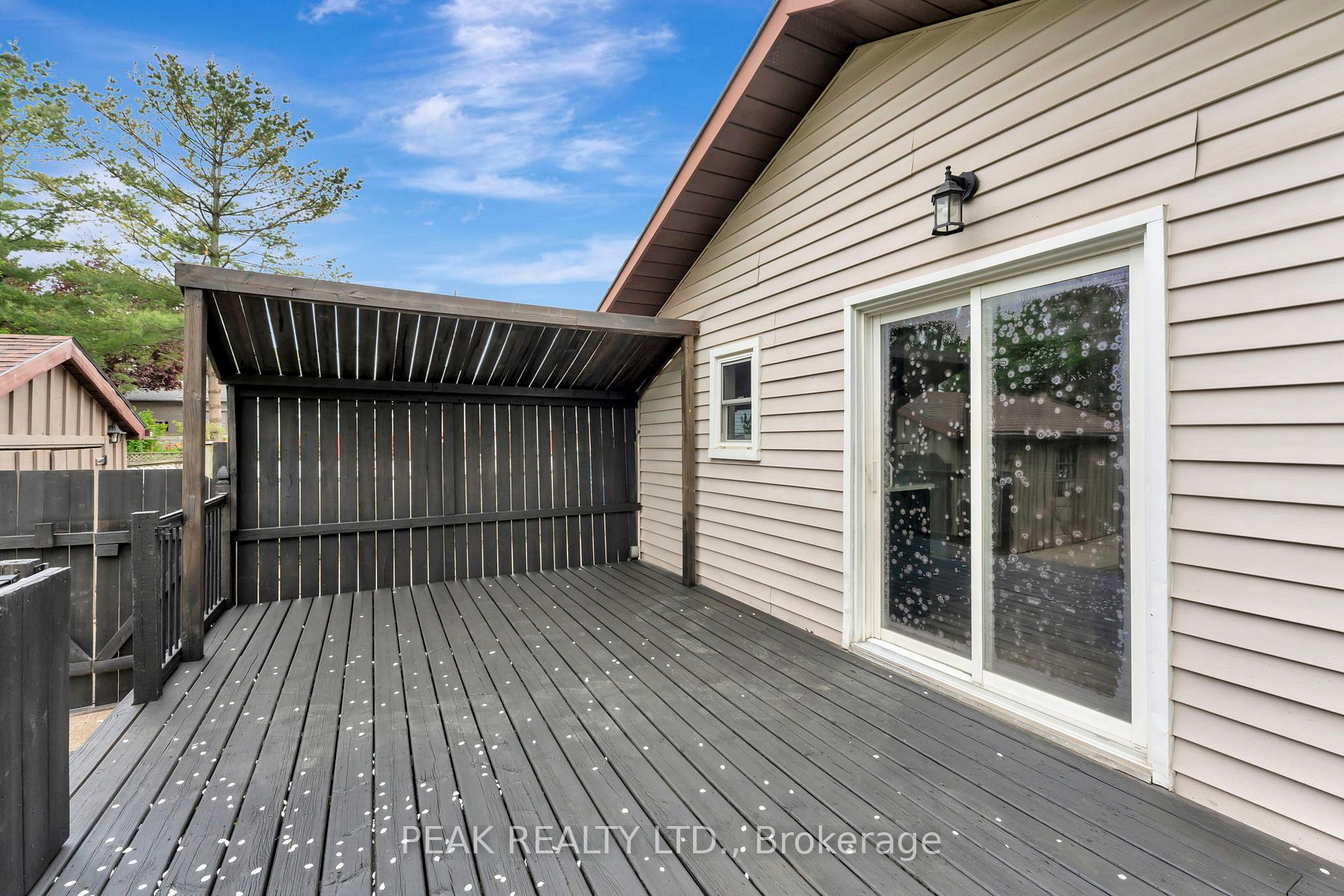 Photo 26 of 126 Silver Street, Brant, Paris — HOMEH