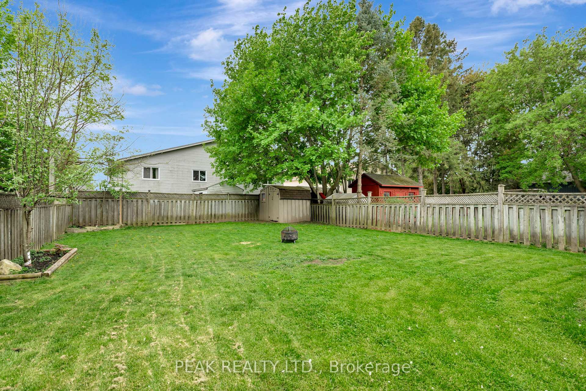 Photo 28 of 126 Silver Street, Brant, Paris — HOMEH