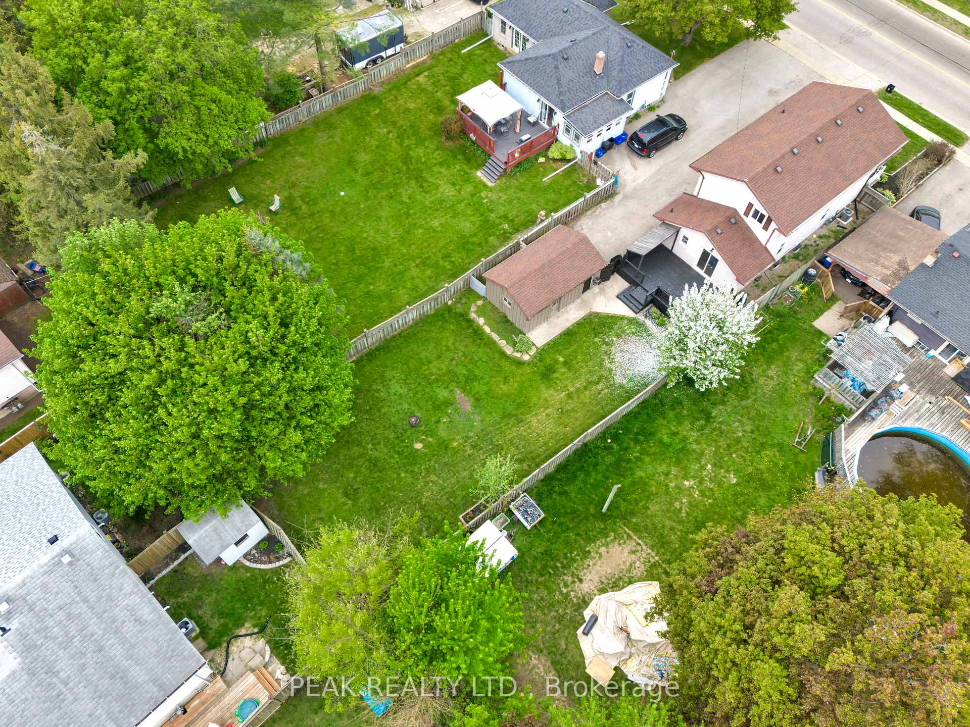 Photo 37 of 126 Silver Street, Brant, Paris — HOMEH