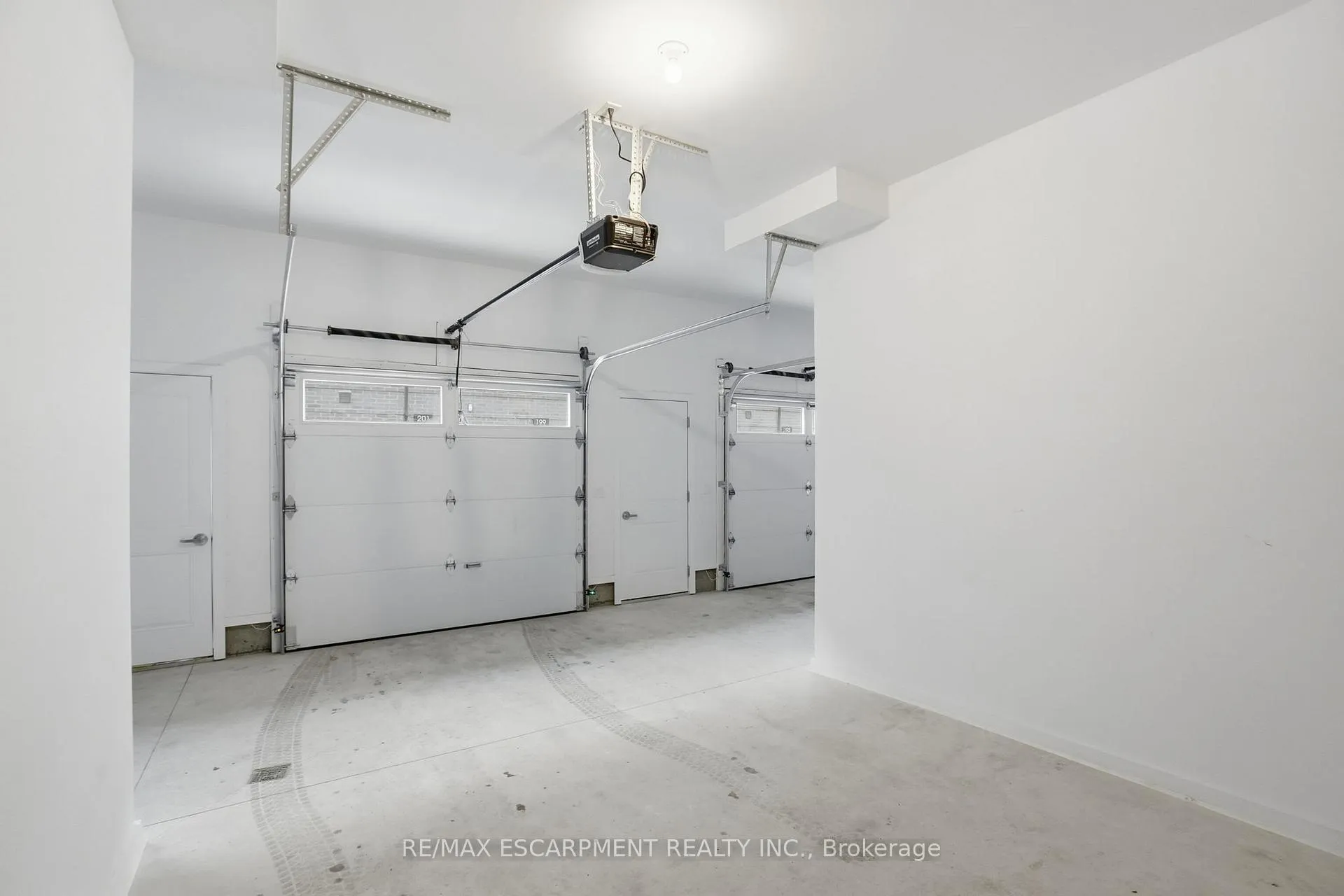 Photo 17 of Unit 5, 70 Kenesky Drive, Hamilton, Waterdown — HOMEH