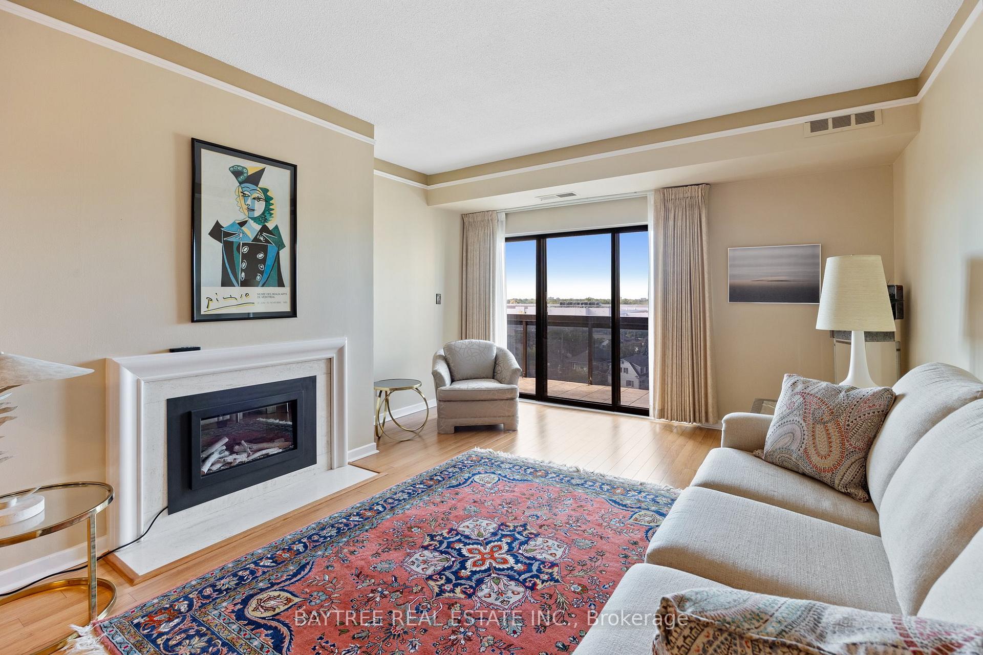 Photo 4 of Unit 803, 3663 Riverside Drive E, Windsor — HOMEH