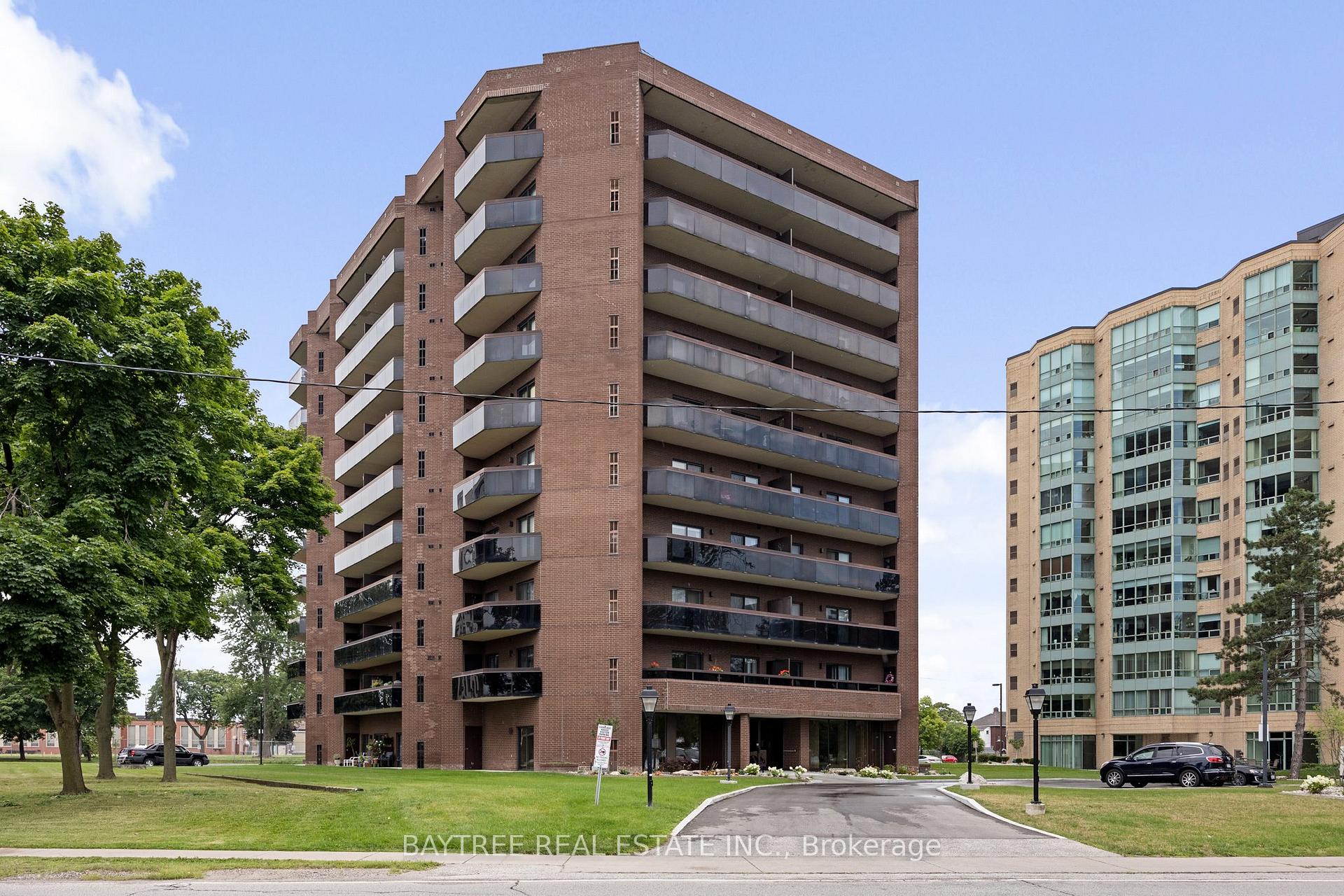 Photo 18 of Unit 803, 3663 Riverside Drive E, Windsor — HOMEH