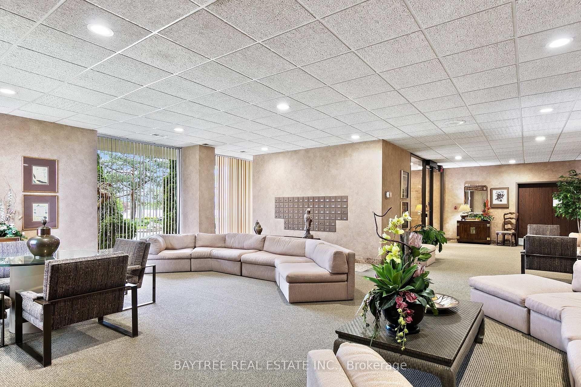 Photo 22 of Unit 803, 3663 Riverside Drive E, Windsor — HOMEH