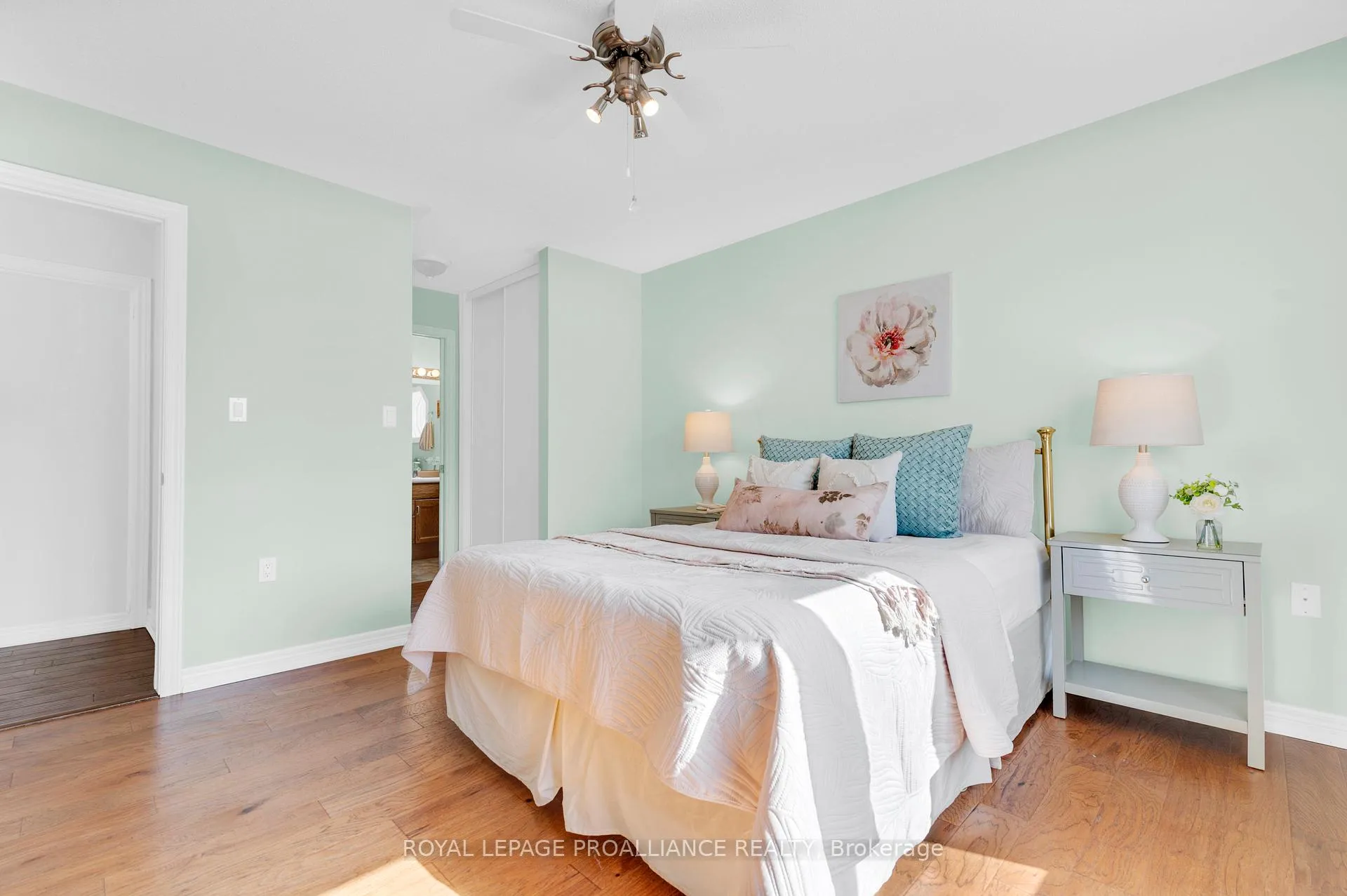 Photo 23 of 20 Lockwood Drive, Brighton — HOMEH