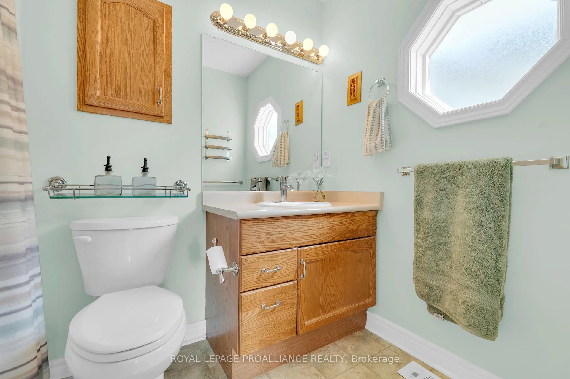 Photo 24 of 20 Lockwood Drive, Brighton — HOMEH