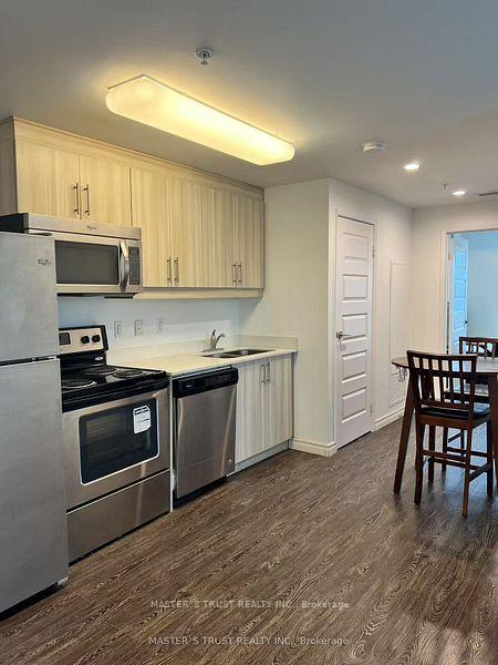 Front of Unit 1501, 158 King Street N