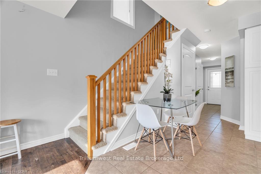 Photo 9 of 38 Waterford Drive, Guelph, Pineridge/Westminster Woods — HOMEH