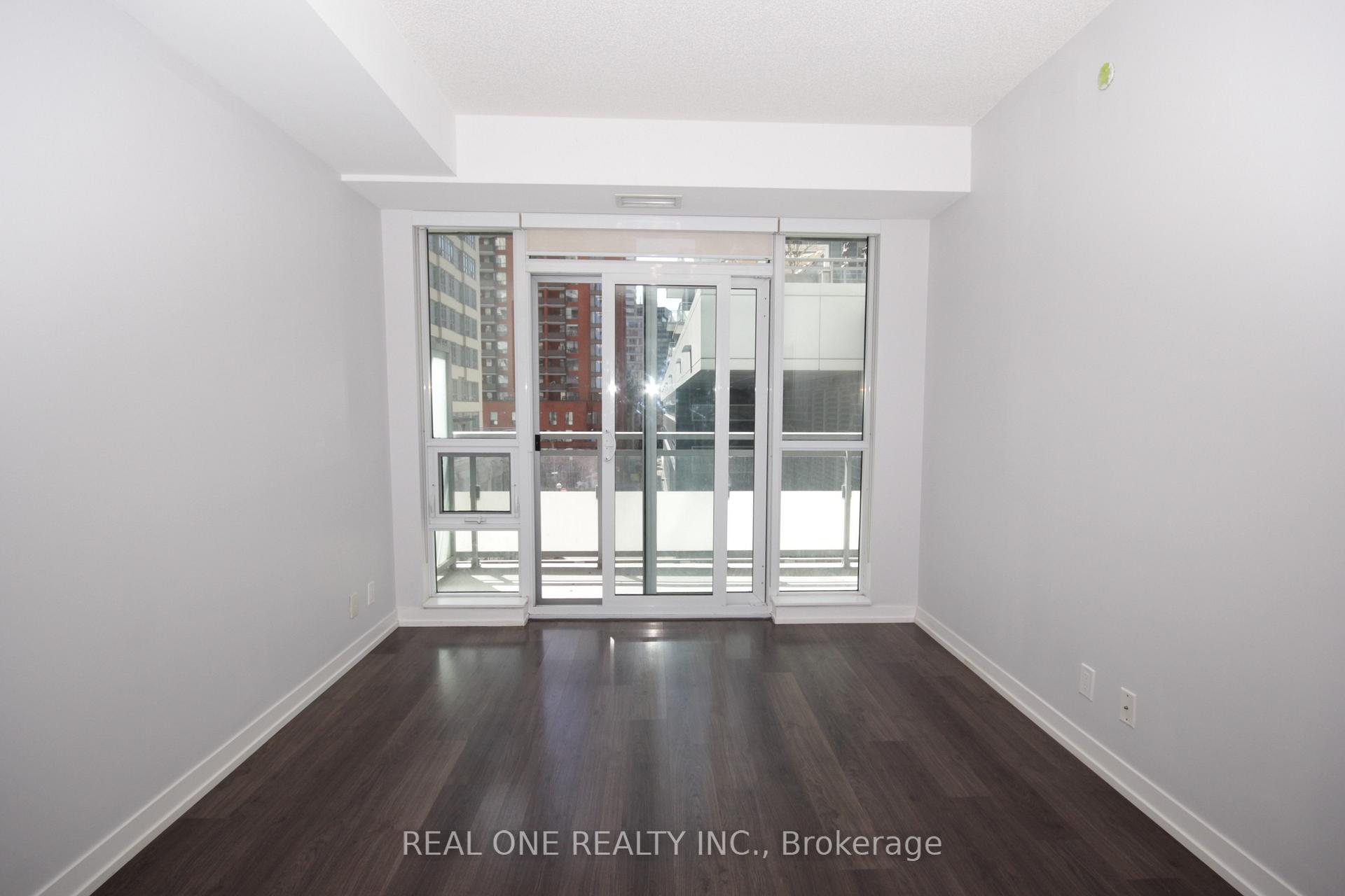 Photo 7 of Unit 315, 98 Lillian Street, Toronto, Mount Pleasant West — HOMEH