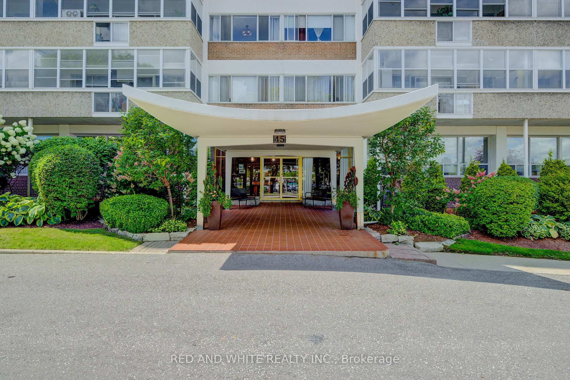 Photo 1 of Unit 407, 45 Westmount Road N, Waterloo — HOMEH