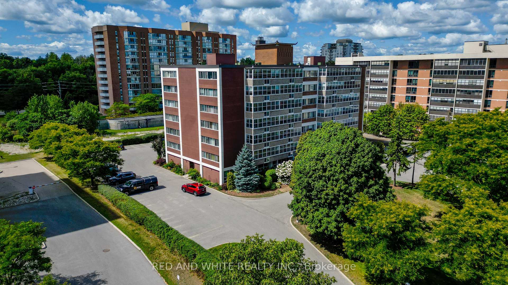 Photo 4 of Unit 407, 45 Westmount Road N, Waterloo — HOMEH