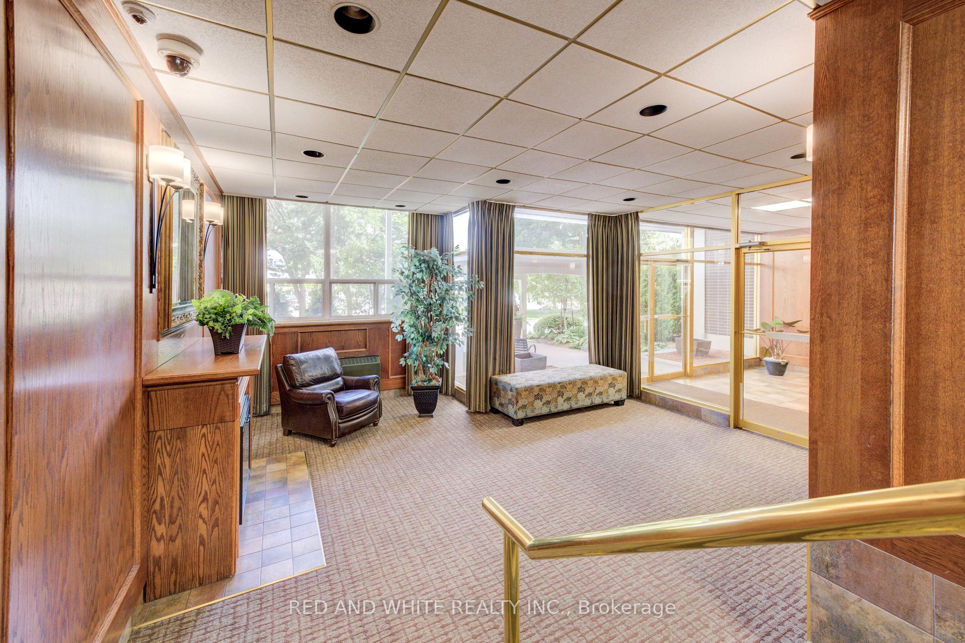 Photo 8 of Unit 407, 45 Westmount Road N, Waterloo — HOMEH
