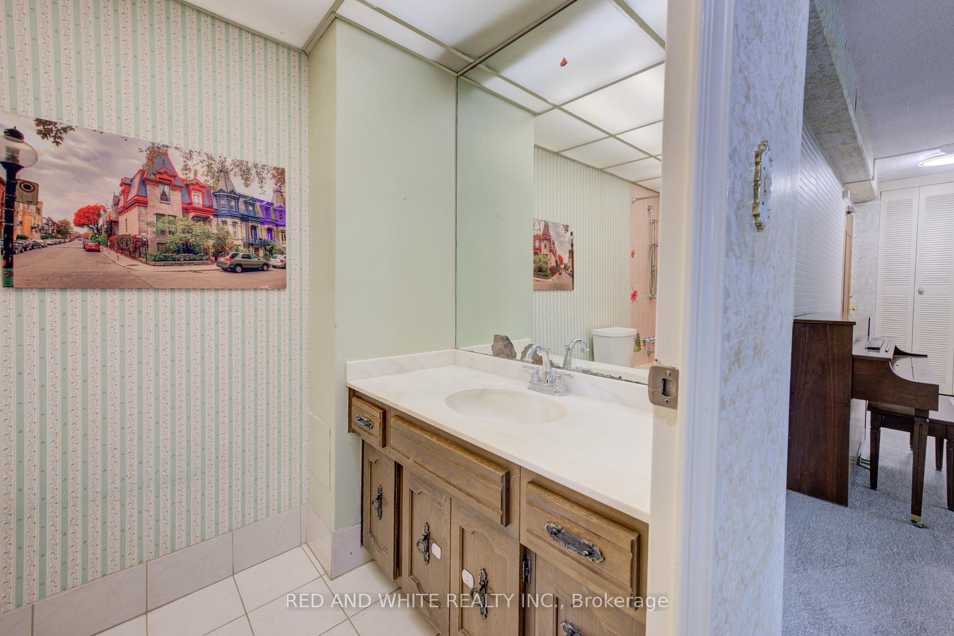 Photo 24 of Unit 407, 45 Westmount Road N, Waterloo — HOMEH