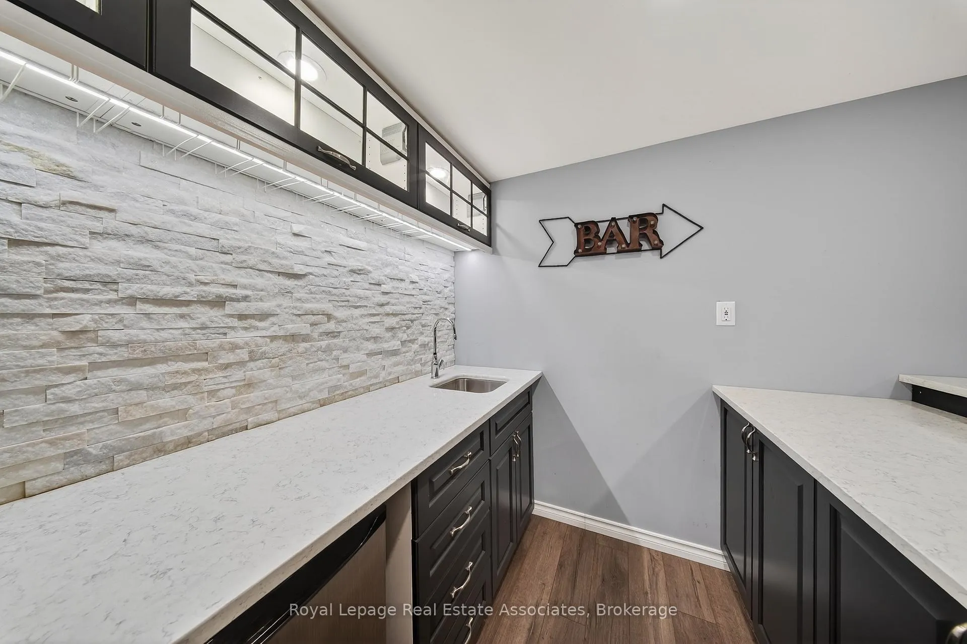 Photo 37 of 67 Beechnut Crescent, Clarington, Courtice — HOMEH