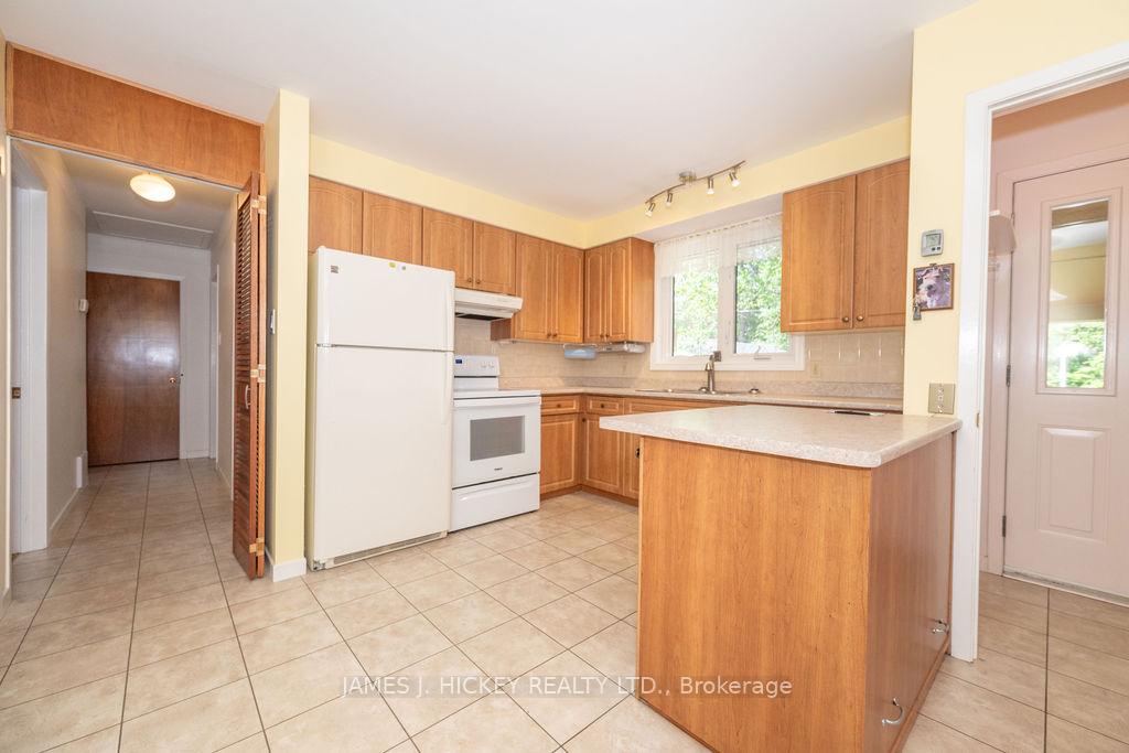 Photo 7 of 19 Wolfe Avenue, Deep River — HOMEH