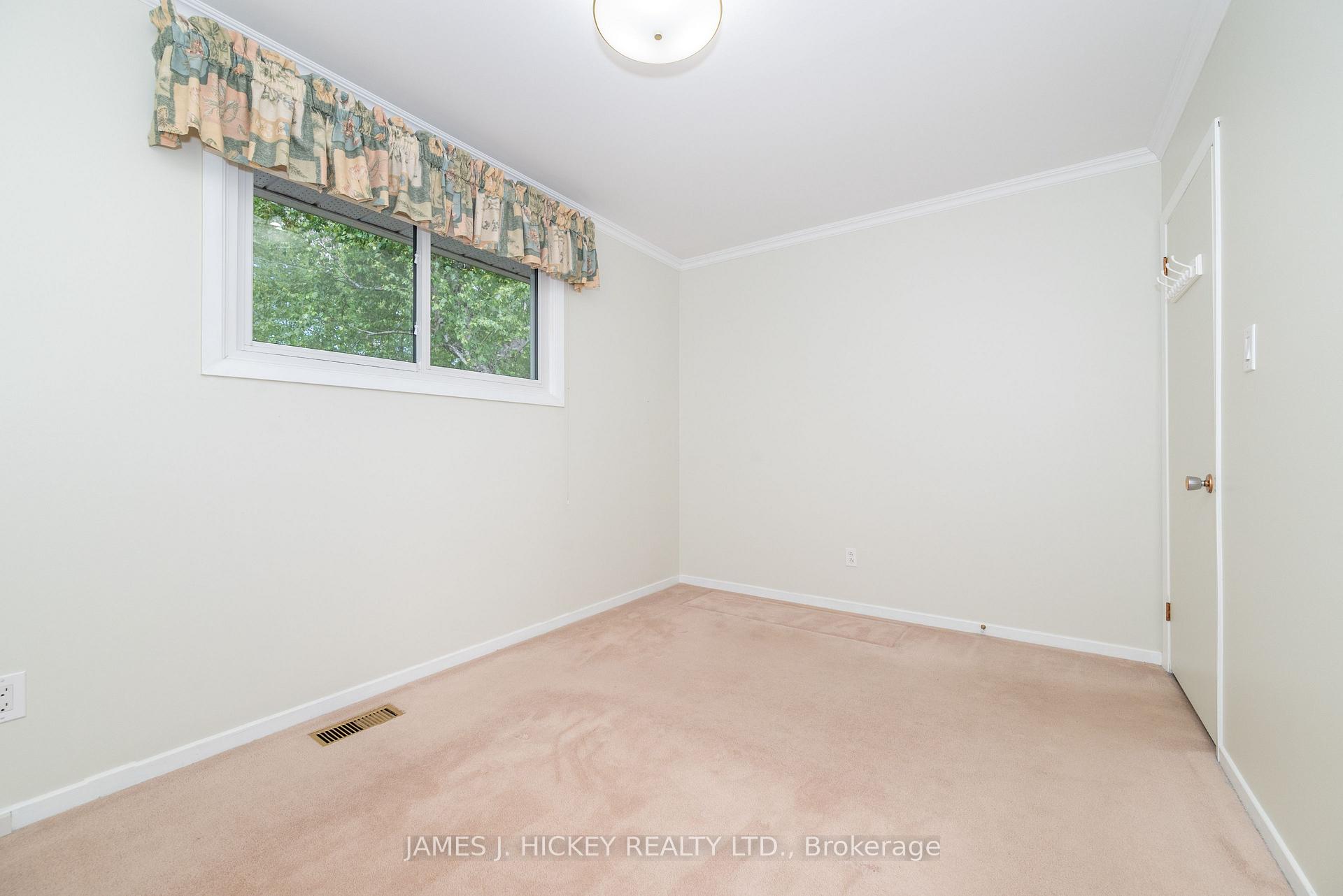 Photo 16 of 19 Wolfe Avenue, Deep River — HOMEH