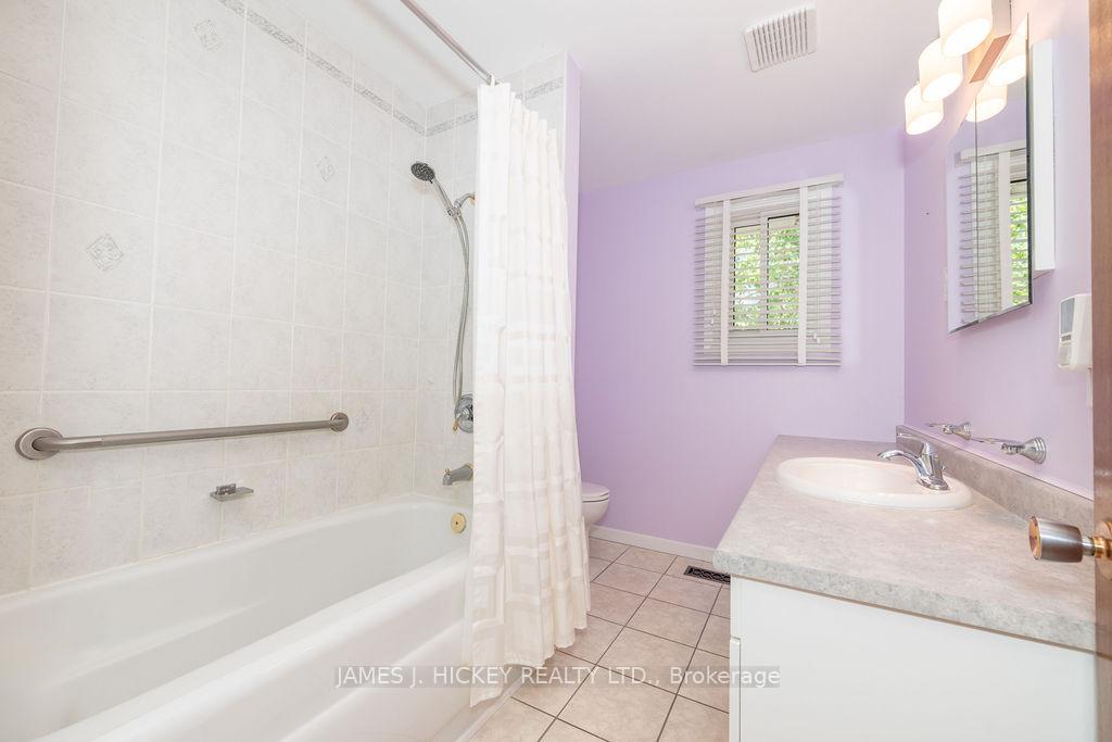 Photo 17 of 19 Wolfe Avenue, Deep River — HOMEH