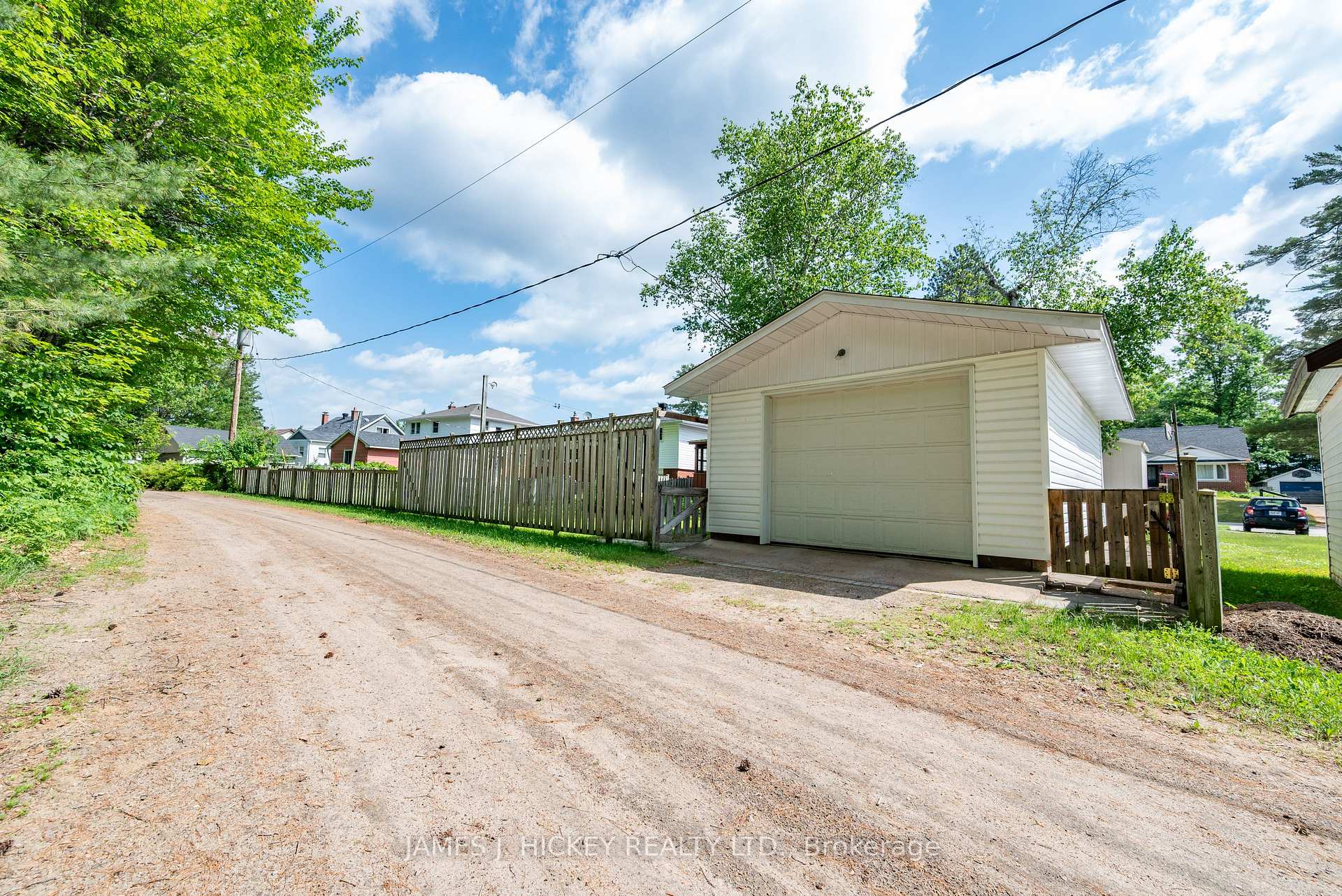 Photo 43 of 19 Wolfe Avenue, Deep River — HOMEH