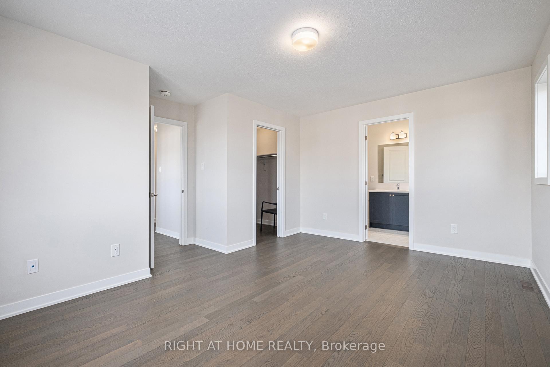 Photo 12 of 600 Cygnus Street, Ottawa, Barrhaven - Half Moon Bay — HOMEH