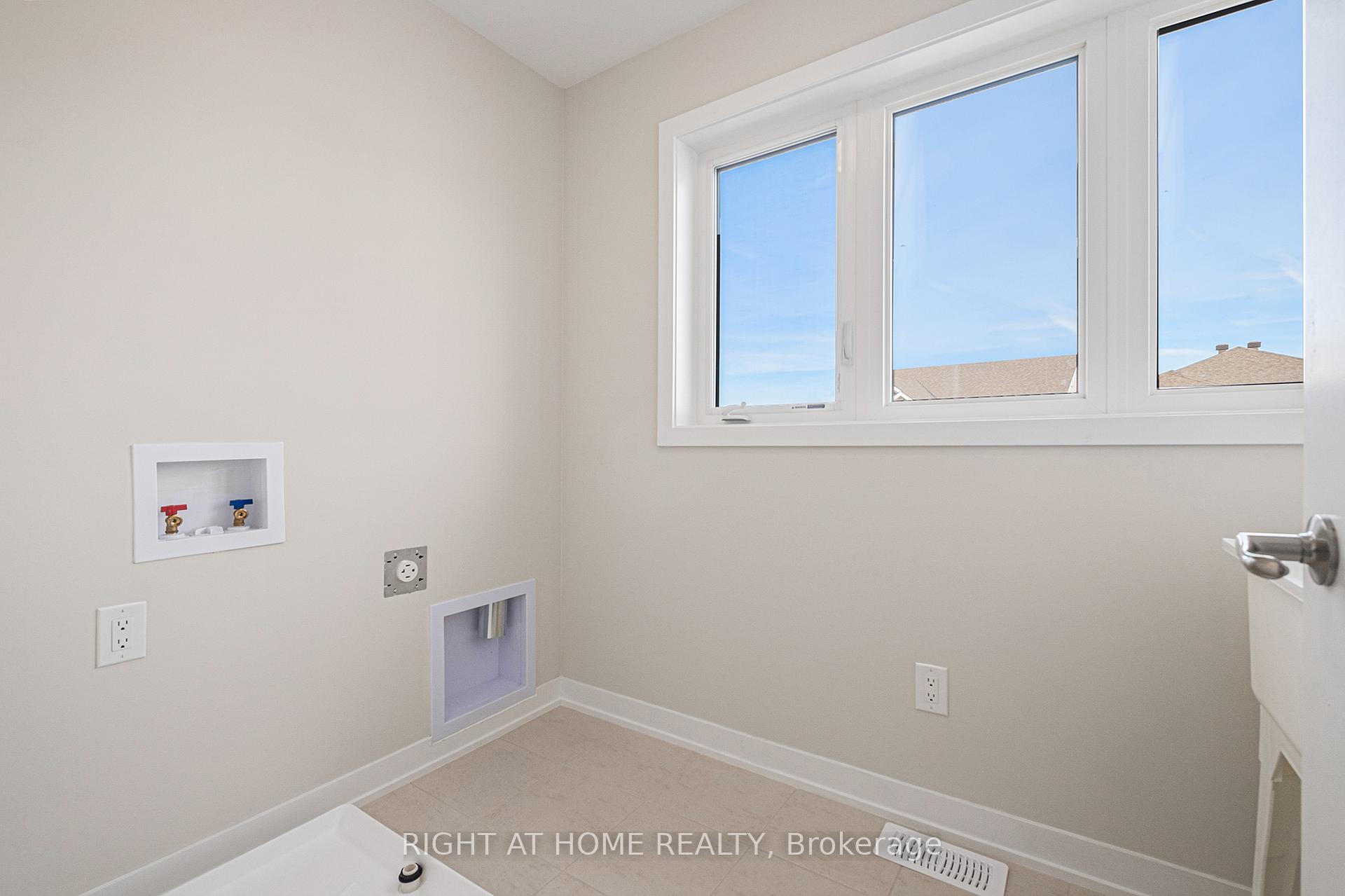 Photo 24 of 600 Cygnus Street, Ottawa, Barrhaven - Half Moon Bay — HOMEH