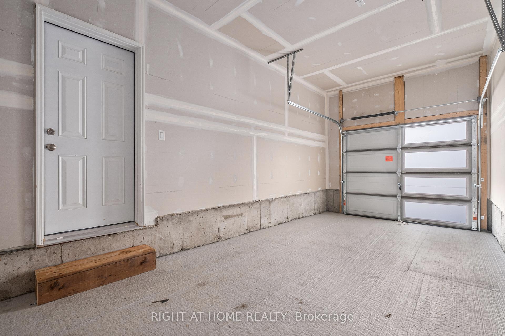 Photo 25 of 600 Cygnus Street, Ottawa, Barrhaven - Half Moon Bay — HOMEH