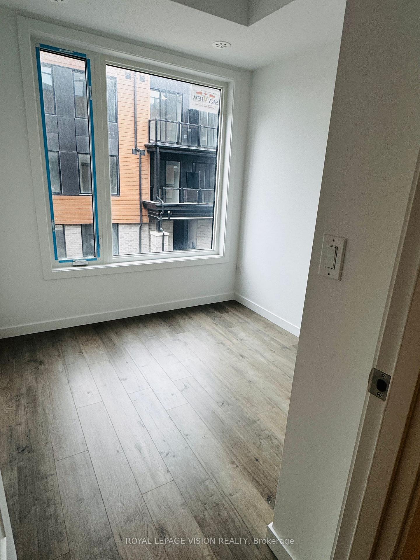 Photo 12 of Unit 3, 113 Marydale Avenue, Markham, Middlefield — HOMEH
