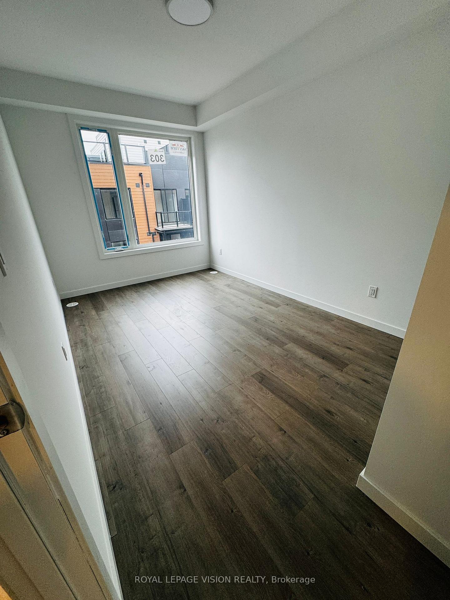 Photo 13 of Unit 3, 113 Marydale Avenue, Markham, Middlefield — HOMEH