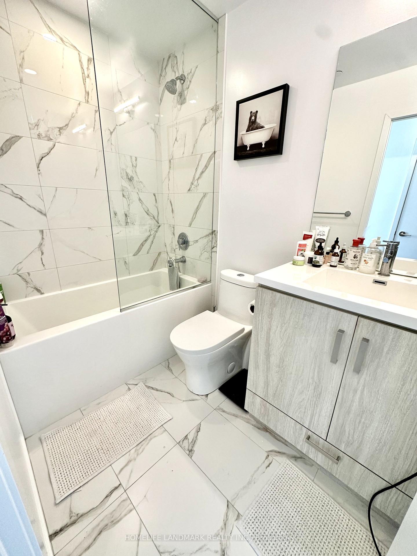 Photo 4 of Unit 1503, 10 Honeycrisp Crescent, Vaughan, Vaughan Corporate Centre — HOMEH