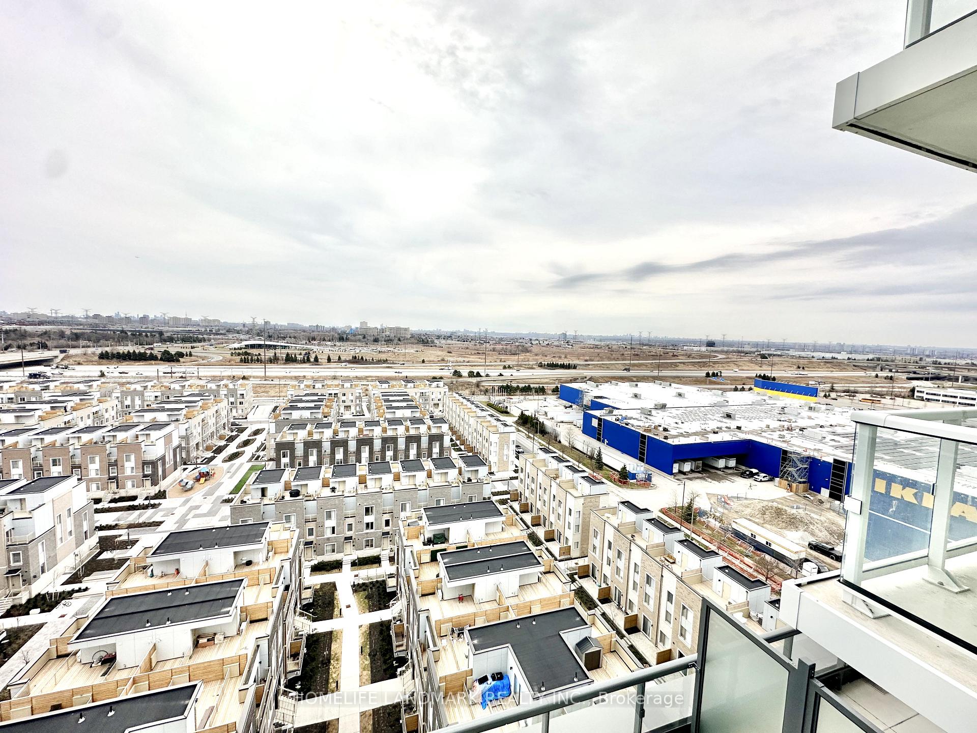 Photo 10 of Unit 1503, 10 Honeycrisp Crescent, Vaughan, Vaughan Corporate Centre — HOMEH