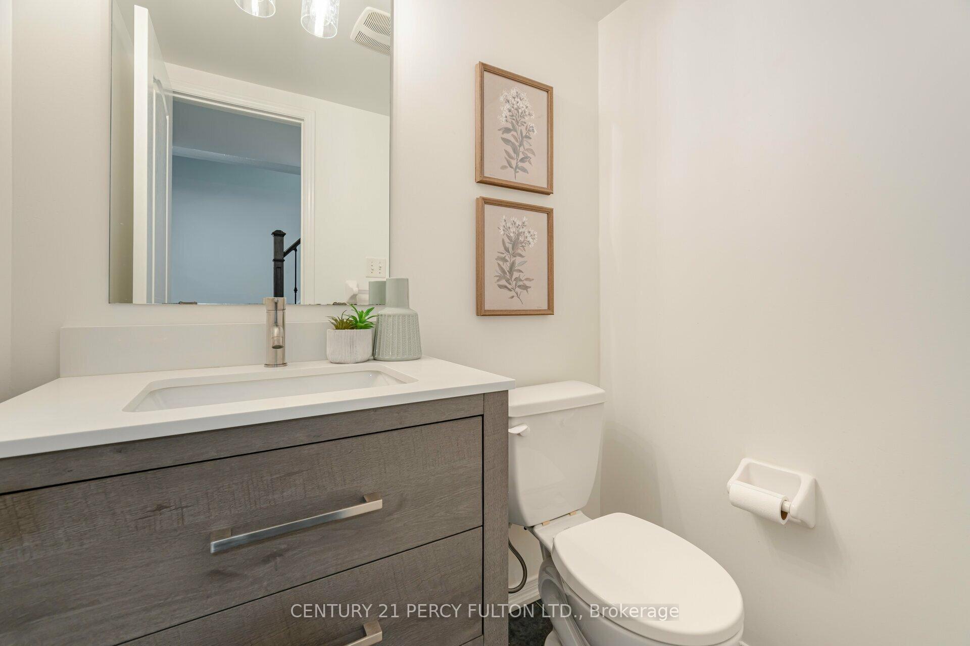 Photo 16 of 10 Oakins Lane, Ajax, Northwest Ajax — HOMEH