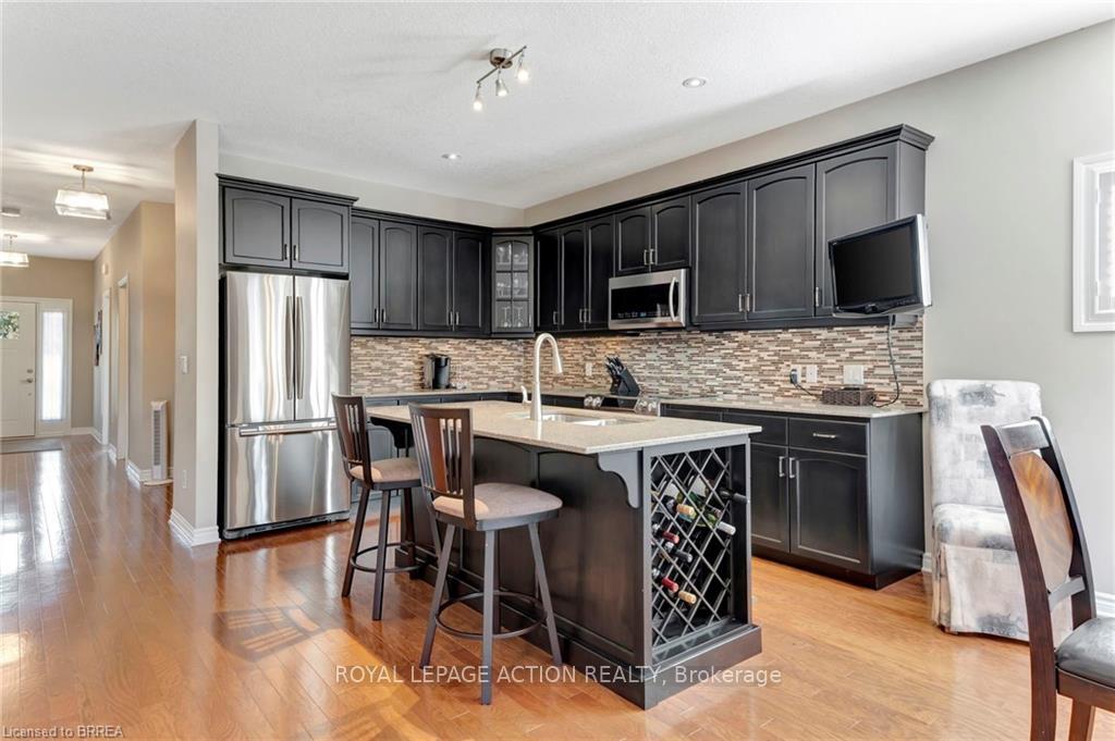 Photo 6 of Unit 3, 190 Argyle Street, Norfolk, Simcoe — HOMEH