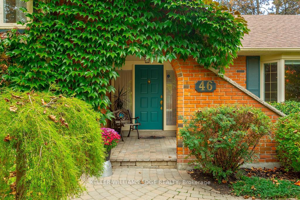 Photo 2 of 46 Wadsworth Circle, Brampton, Snelgrove — HOMEH