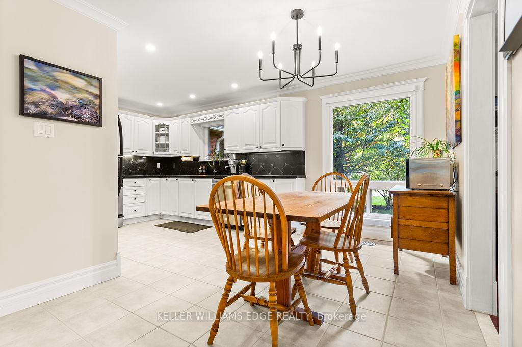Photo 13 of 46 Wadsworth Circle, Brampton, Snelgrove — HOMEH